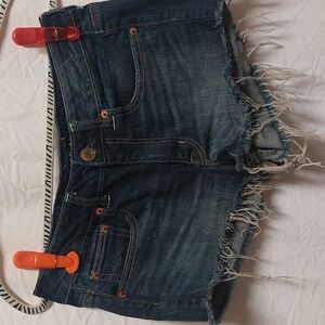 EUC American Eagle Outfitters Shortie Shorts raw hem cutoff Size 8